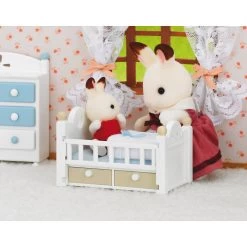 Sylvanian Families Set Baby Chocoladekonijn Met Babybedje 5017 -Speelgoed 1353809 ee67a69a
