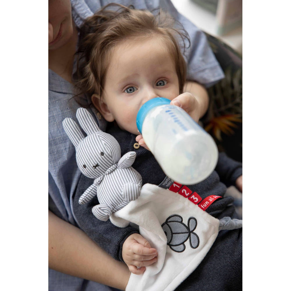 TiAmo Nijntje Fun At Sea Knuffeldoekje 4 TiAmo Nijntje Fun At Sea Knuffeldoekje - Afbeelding 2