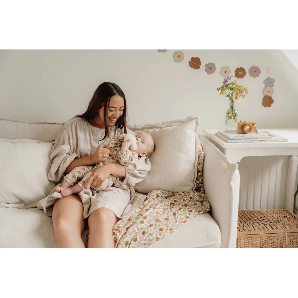 Nijntje X Little Dutch Vintage Little Flowers Rammelaar 8 Nijntje X Little Dutch Vintage Little Flowers Rammelaar - Afbeelding 6