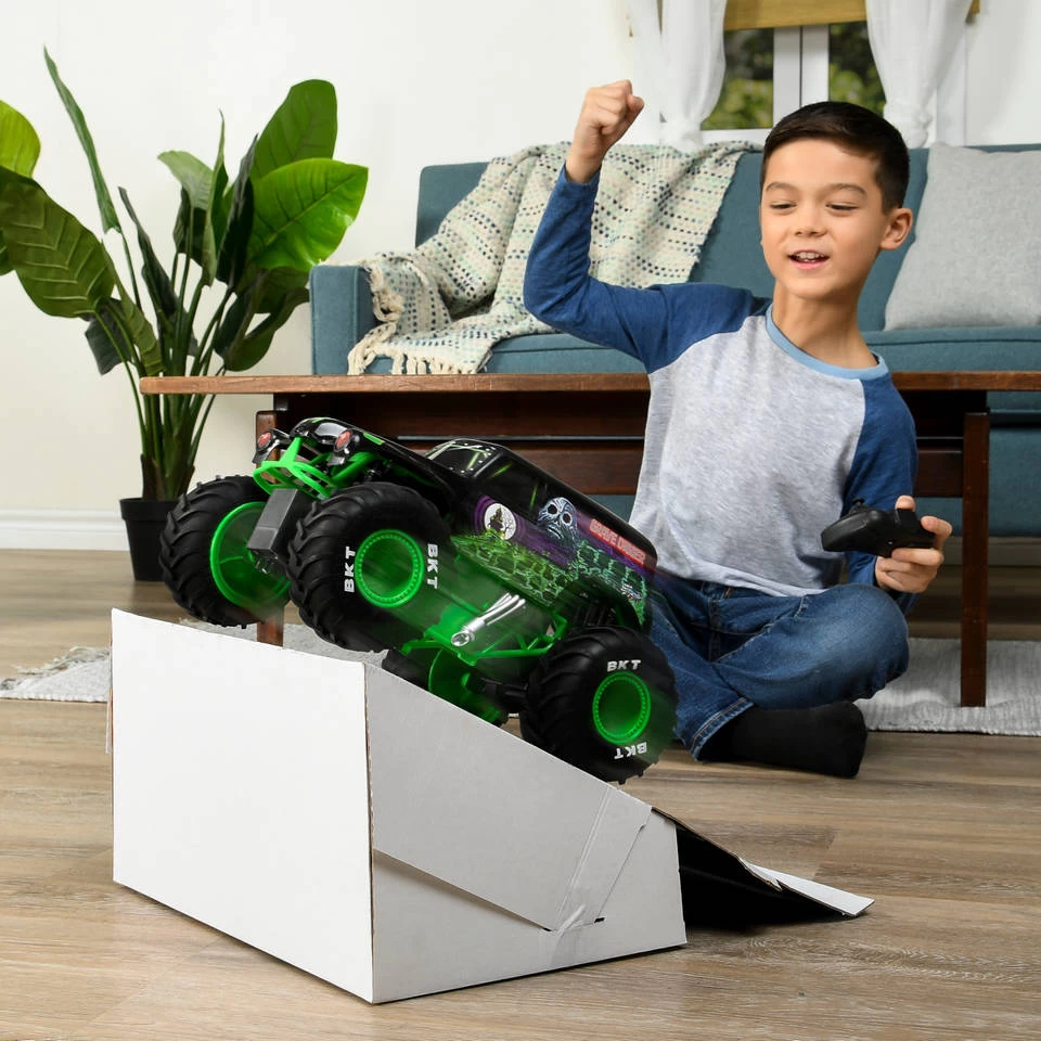 No Brand Monster Jam Op Afstand Bestuurbare Monstertruck Grave Digger - 1:15 7 No Brand Monster Jam Op Afstand Bestuurbare Monstertruck Grave Digger - 1:15 - Afbeelding 5